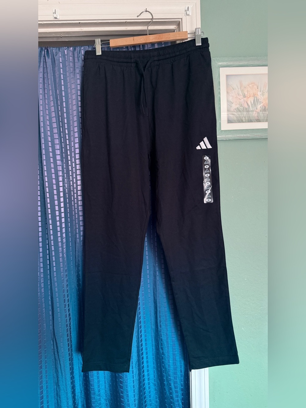 Adidas Men’s M Black Tapered Drawstring Sweatpants JF1105 NWT